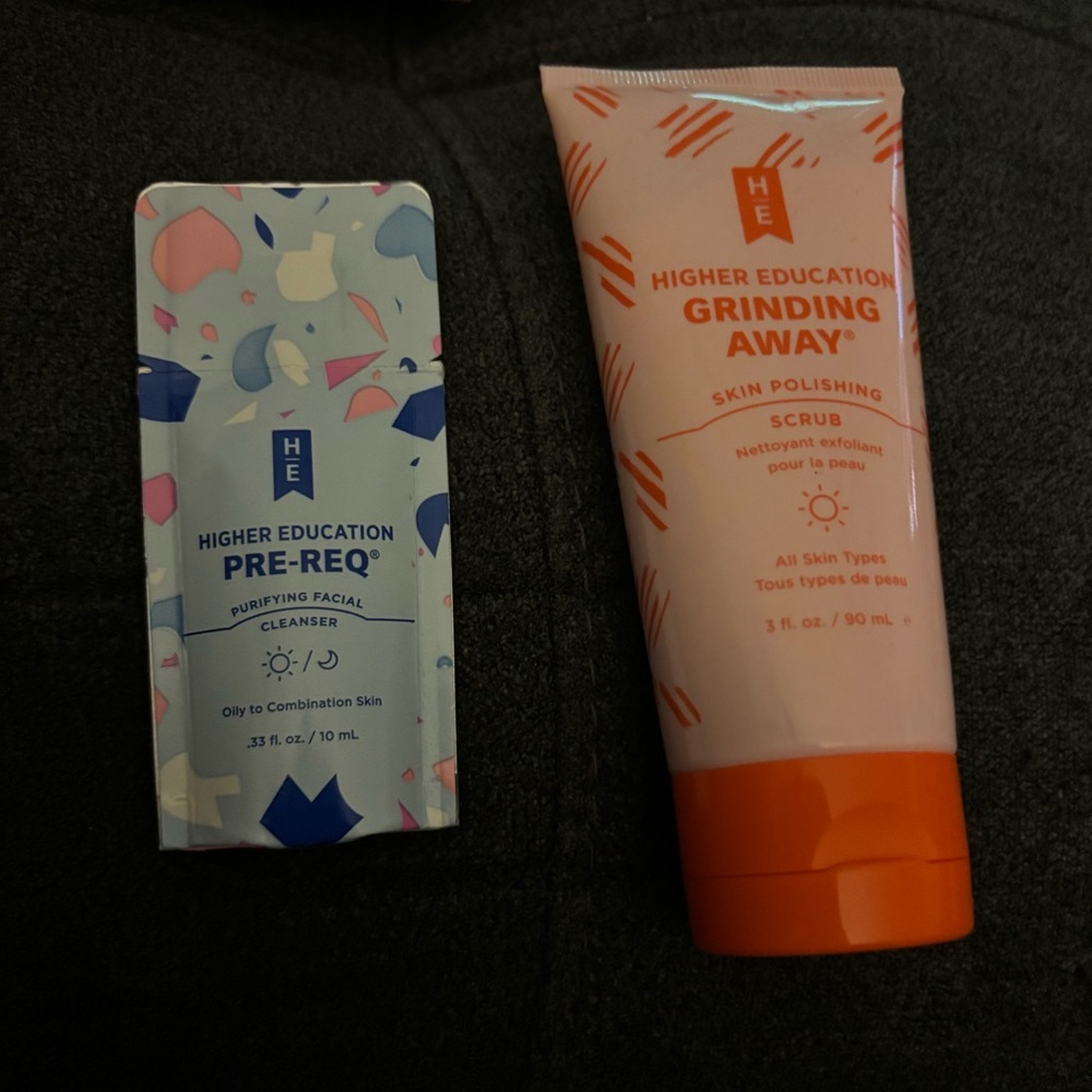 🆕 Higher Education Skin Polishing Scrub, New in Package!